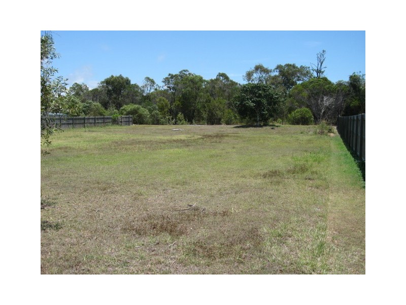 16 Sunline Court, Urangan QLD 4655