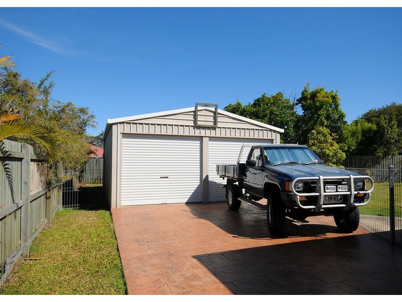 5 Greta  Court, Urangan QLD 4655
