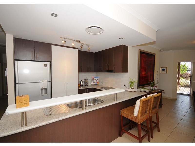 U35 230 Pulgul St, Urangan QLD 4655