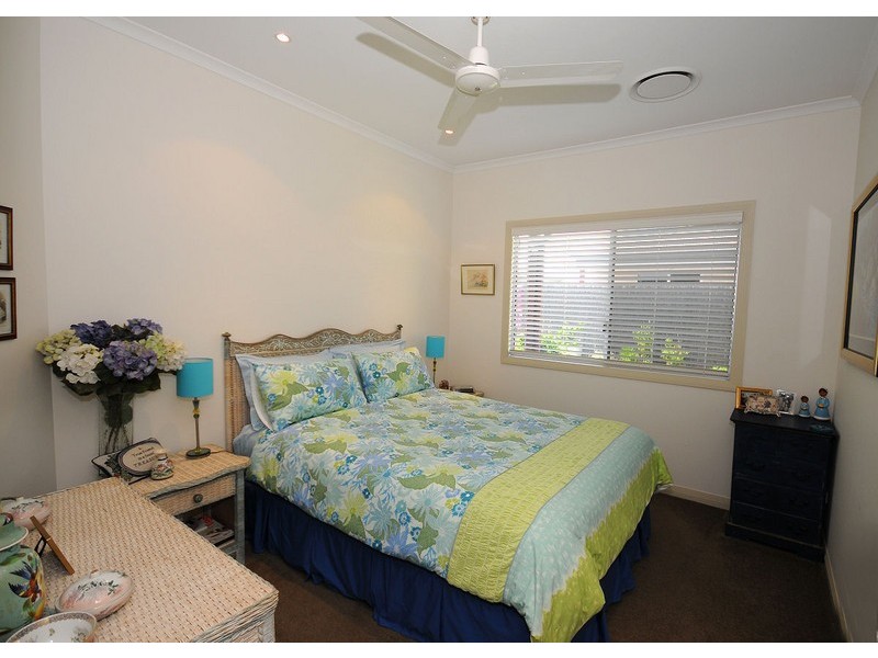 U35 230 Pulgul St, Urangan QLD 4655