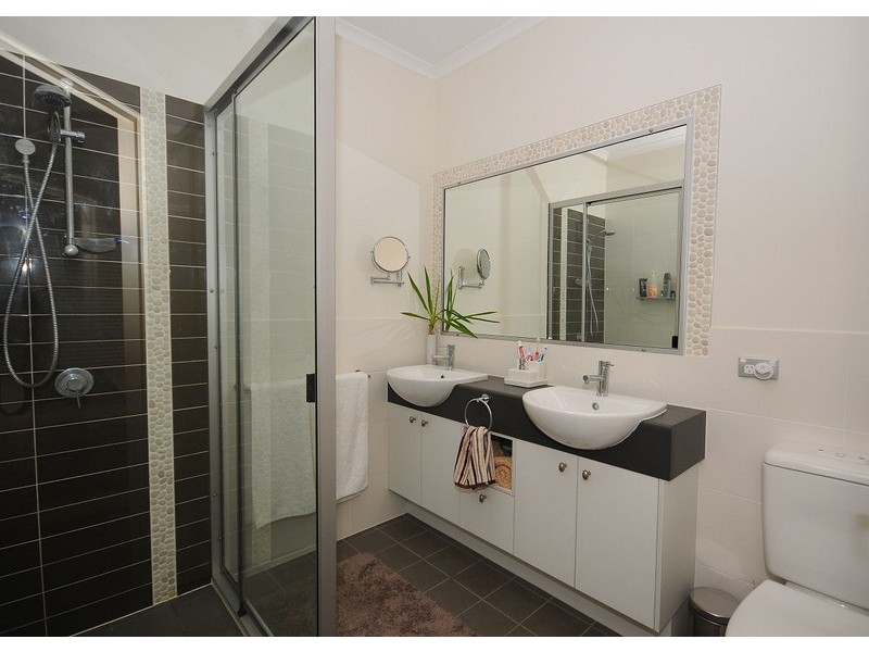 U35 230 Pulgul St, Urangan QLD 4655