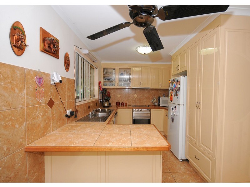 19 Baird Dr, Pialba QLD 4655