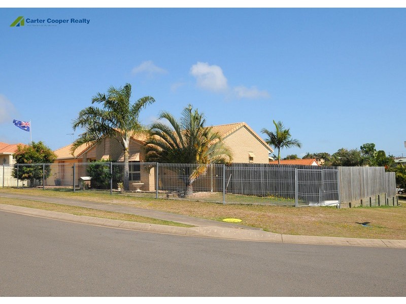 19 Baird Dr, Pialba QLD 4655