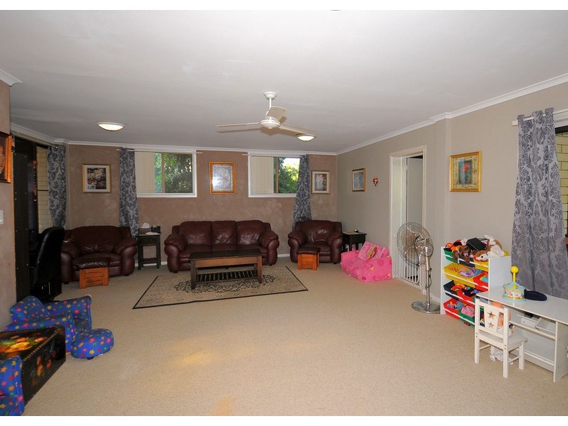 108 Denmans Camp Rd, Torquay QLD 4655