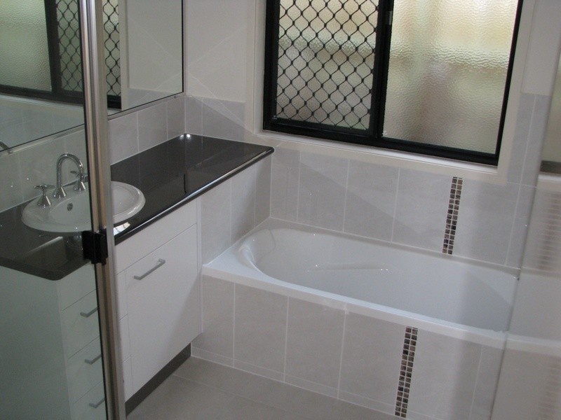 37. Turrum St, Scarness QLD 4655