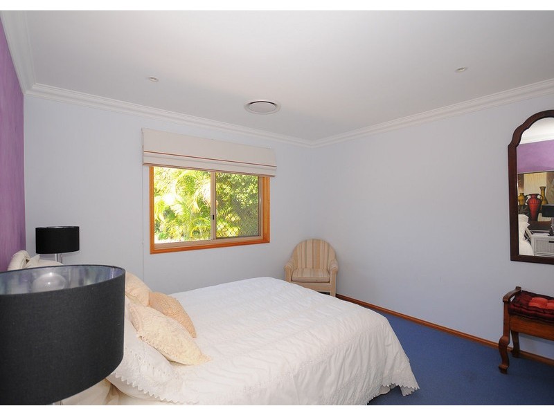 14  Oceanview Street, Point Vernon QLD 4655