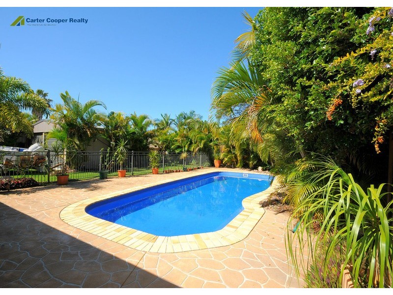 14  Oceanview Street, Point Vernon QLD 4655