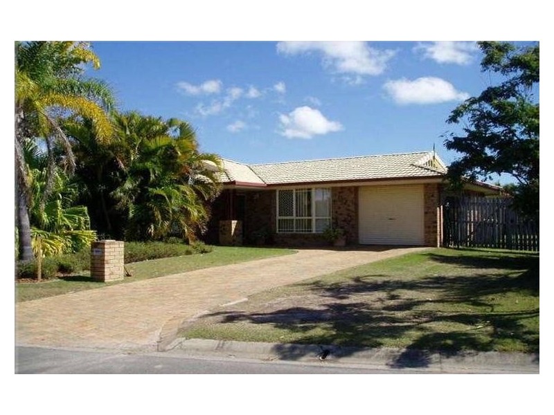 15 Thornbill Dve, Eli Waters QLD 4655