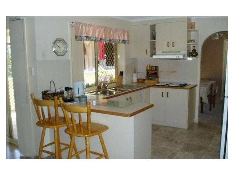 15 Thornbill Dve, Eli Waters QLD 4655