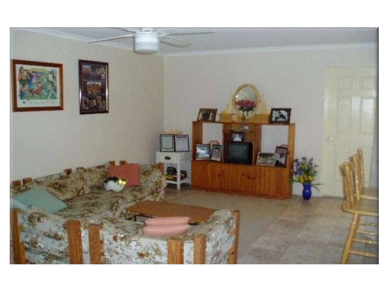 15 Thornbill Dve, Eli Waters QLD 4655
