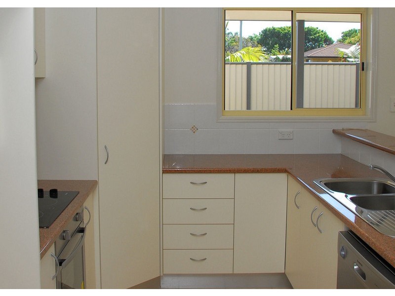 66 Winchelsea St, Hervey Bay QLD 4655