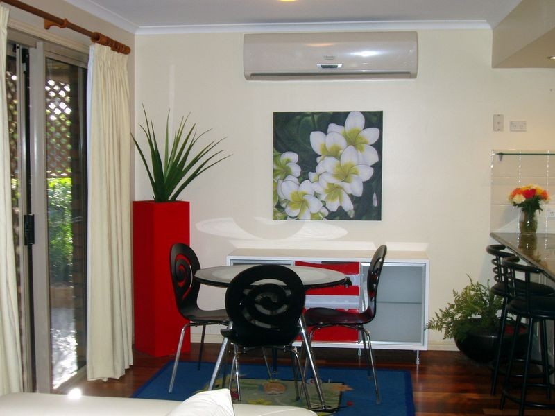 24 Debra Court, Urangan QLD 4655