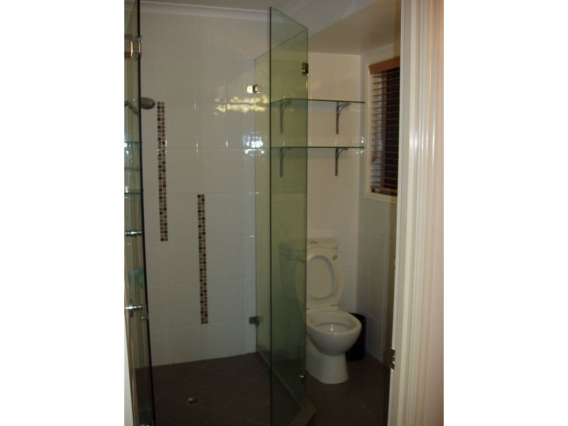 24 Debra Court, Urangan QLD 4655