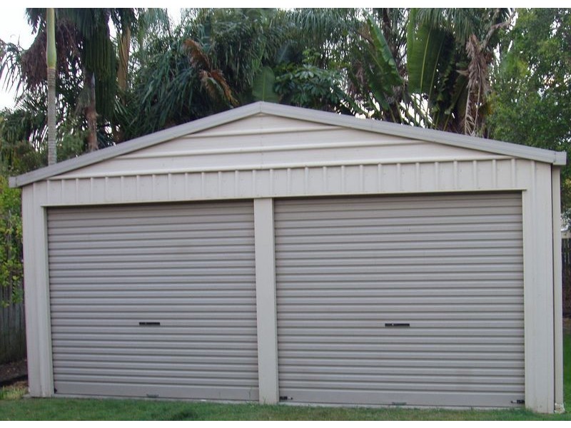 24 Debra Court, Urangan QLD 4655