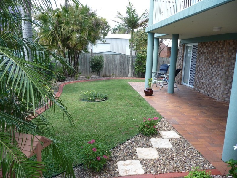 Unit 1, 35 Denman Camp Road, Scarness QLD 4655