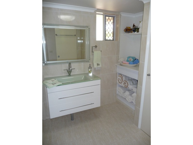 Unit 1, 35 Denman Camp Road, Scarness QLD 4655