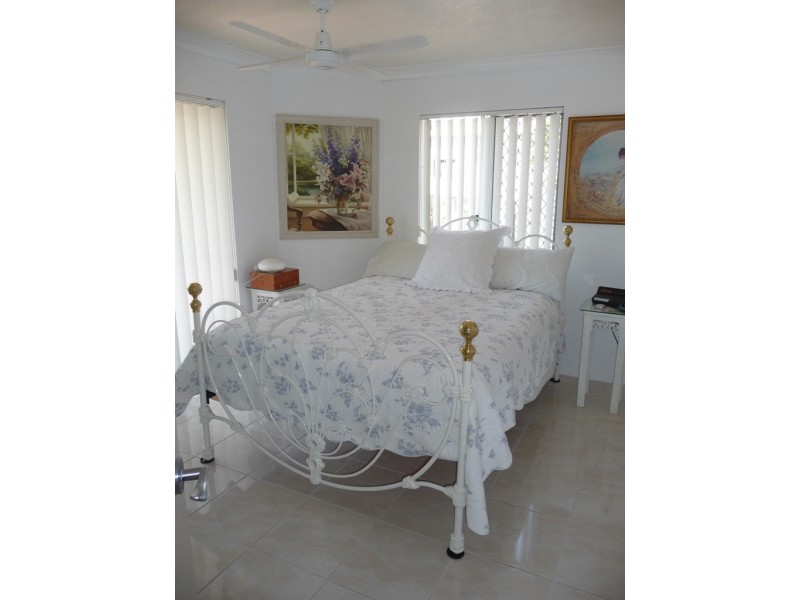 Unit 1, 35 Denman Camp Road, Scarness QLD 4655