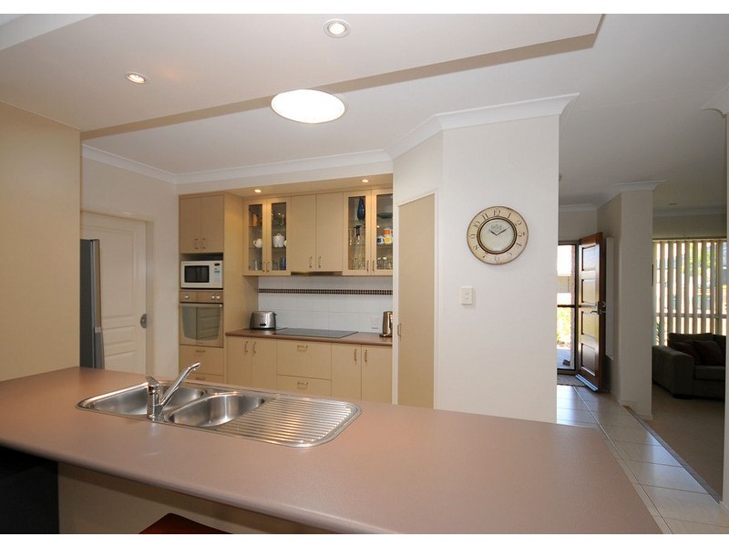 8 Pinehurst Drive, Wondunna QLD 4655