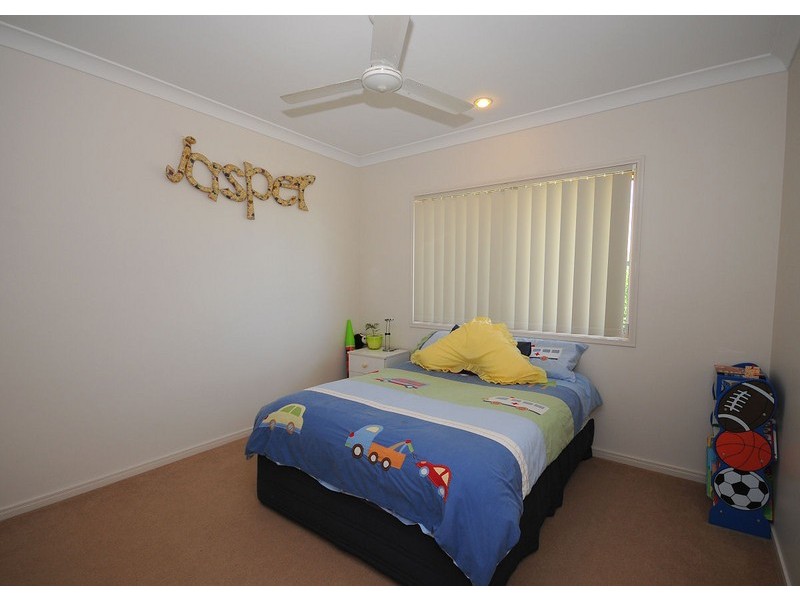 8 Pinehurst Drive, Wondunna QLD 4655