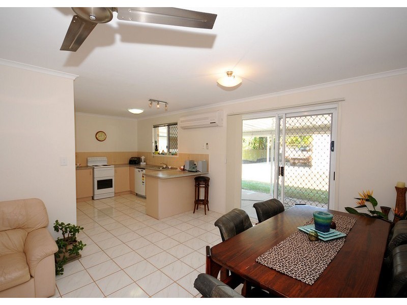 7 Lido Parade, Urangan QLD 4655