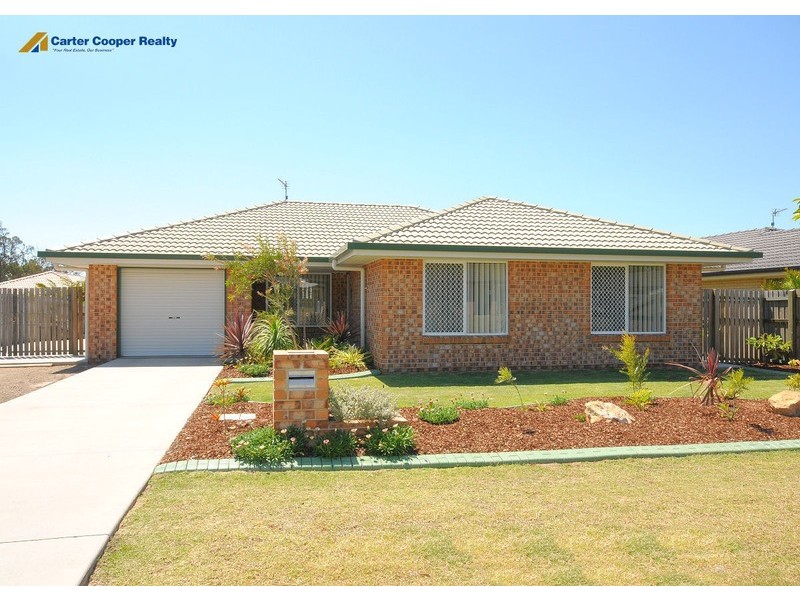 12 Topaz Cct, Urangan QLD 4655