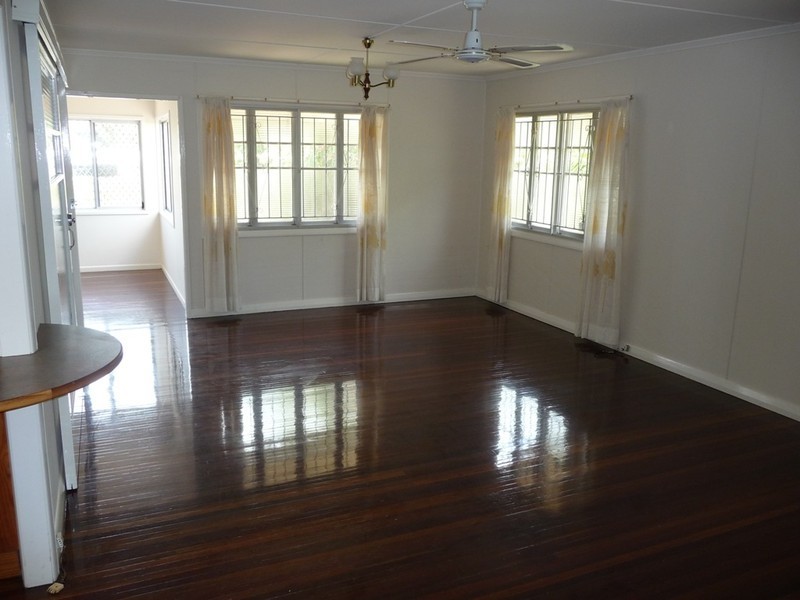 3 Watson Street, Pialba QLD 4655