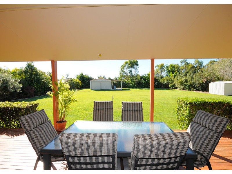 27 Sandalwood Drive, Wondunna QLD 4655