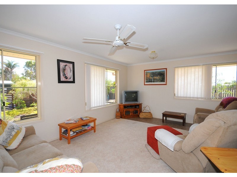 4 Aimee Drive, Urangan QLD 4655