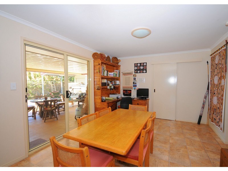 4 Aimee Drive, Urangan QLD 4655