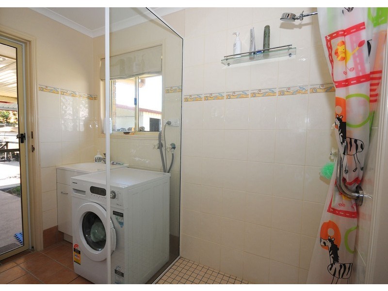 4 Aimee Drive, Urangan QLD 4655