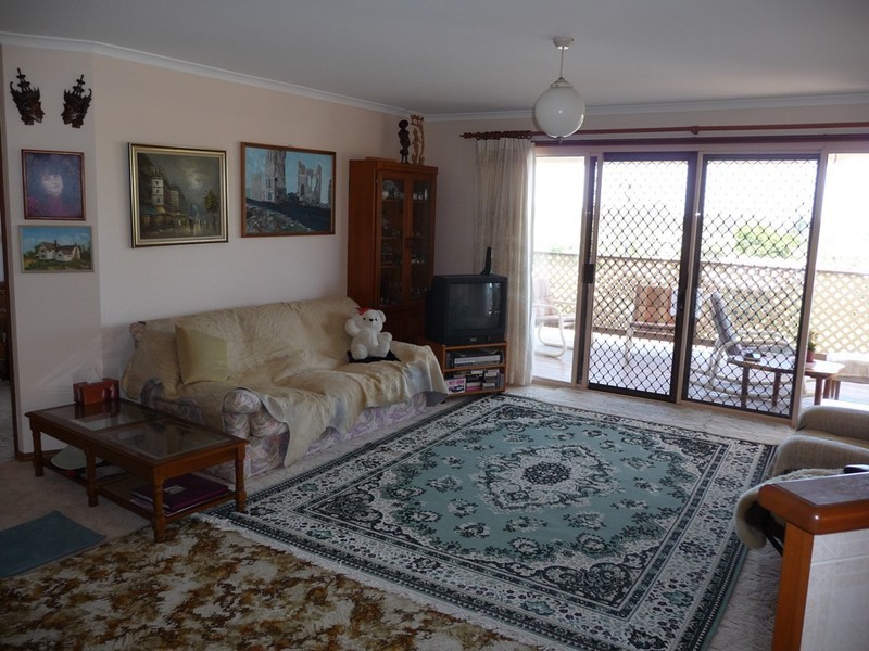 57 Hillcrest Avenue, Scarness QLD 4655