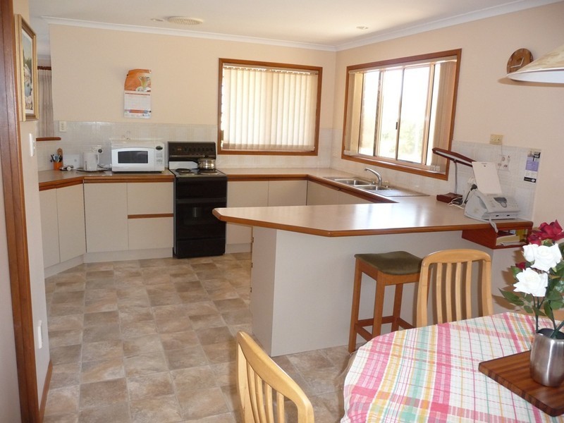 57 Hillcrest Avenue, Scarness QLD 4655