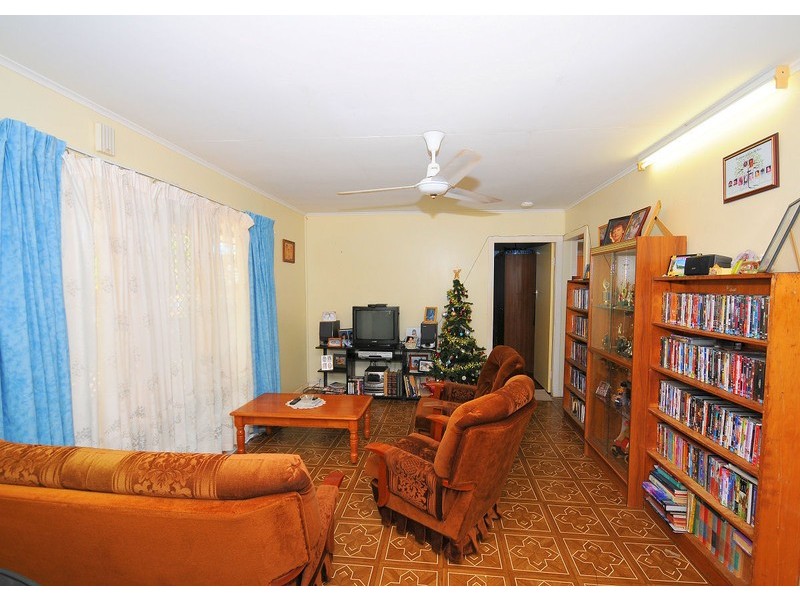 30 Brighton St, Point Vernon QLD 4655