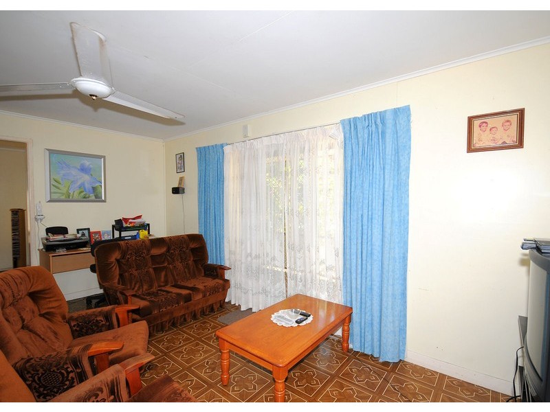 30 Brighton St, Point Vernon QLD 4655