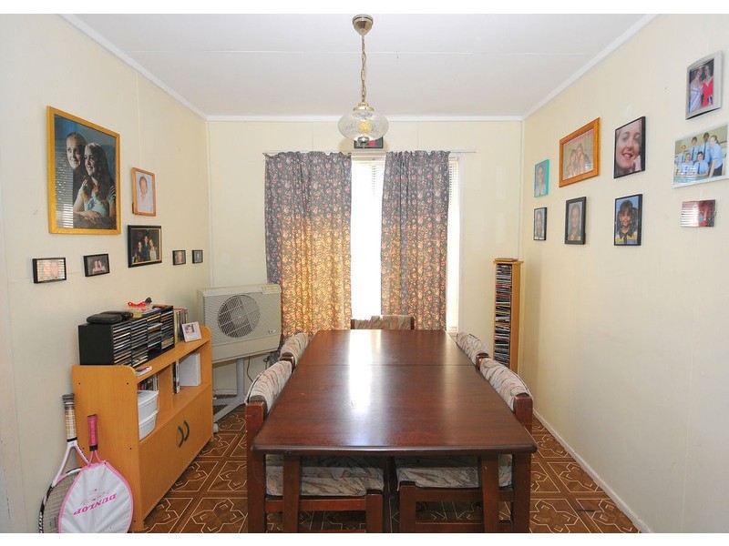 30 Brighton St, Point Vernon QLD 4655