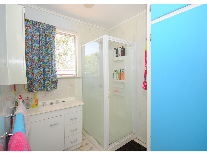 30 Brighton St, Point Vernon QLD 4655