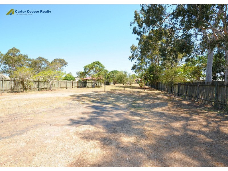 30 Brighton St, Point Vernon QLD 4655