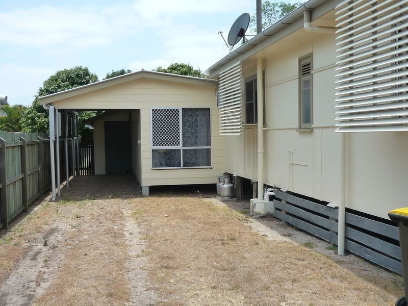 64 King Street, Urangan QLD 4655