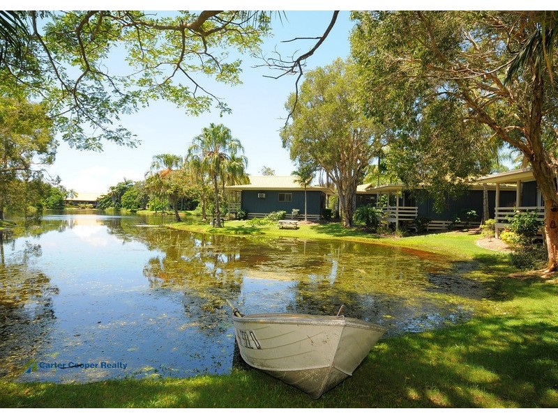 1 Shell Street, Urangan QLD 4655