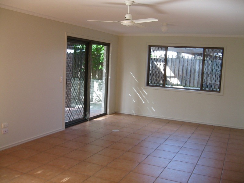 16 Ocean Street, Torquay QLD 4655