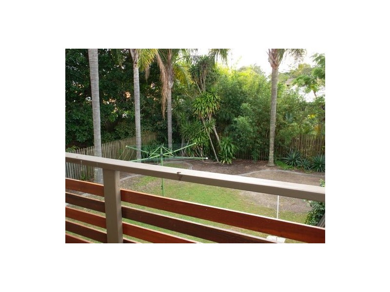 16 Ocean Street, Torquay QLD 4655
