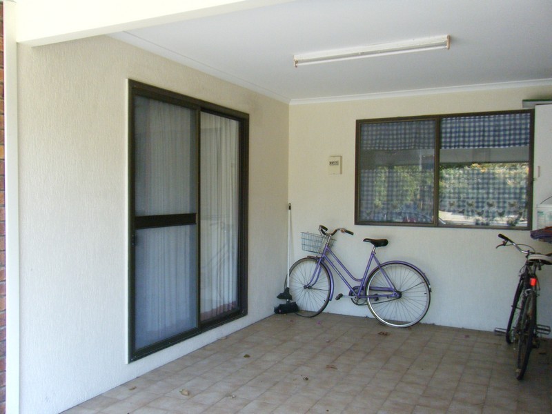 4/12  Denman Camp Road, Torquay QLD 4655