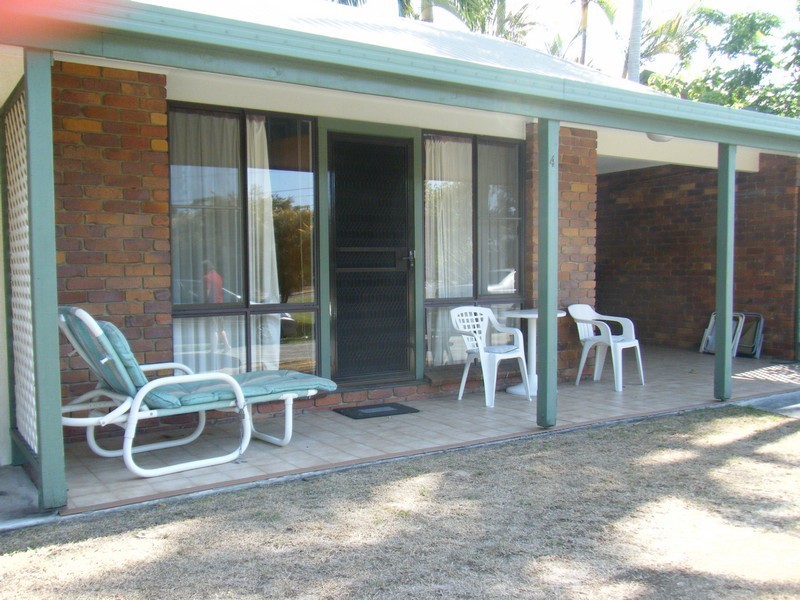 4/12  Denman Camp Road, Torquay QLD 4655