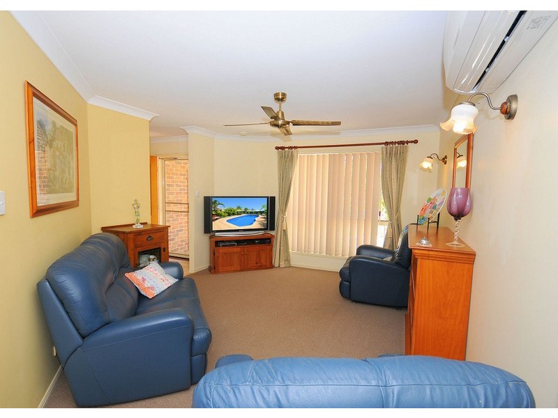 4 Haupt Ave, Pialba QLD 4655