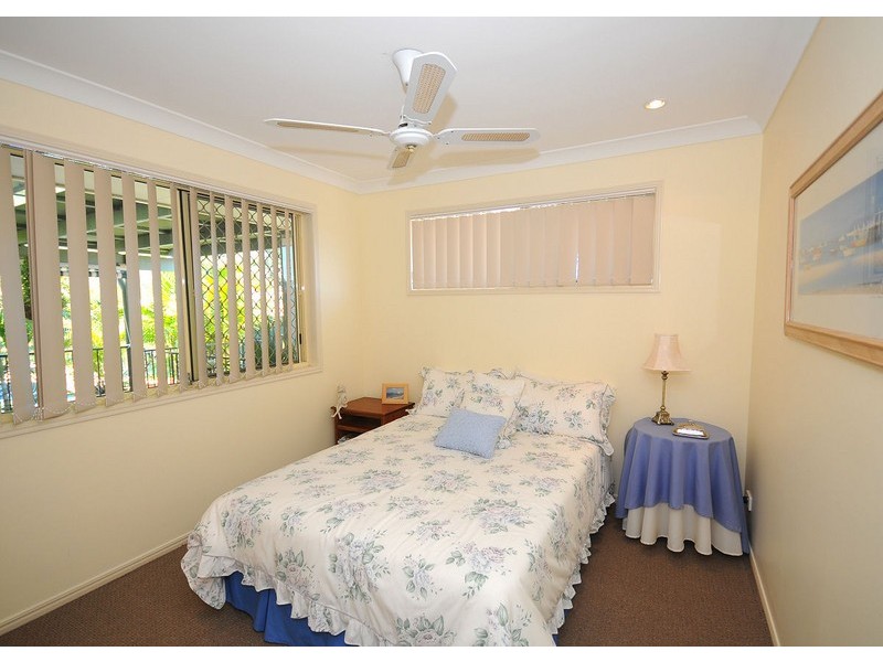 4 Haupt Ave, Pialba QLD 4655