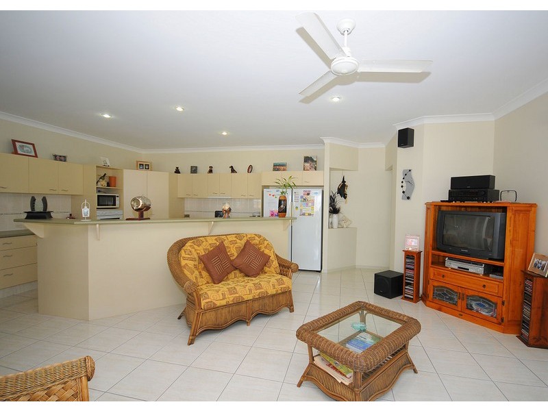 20 Noeme St, Burrum Heads QLD 4659