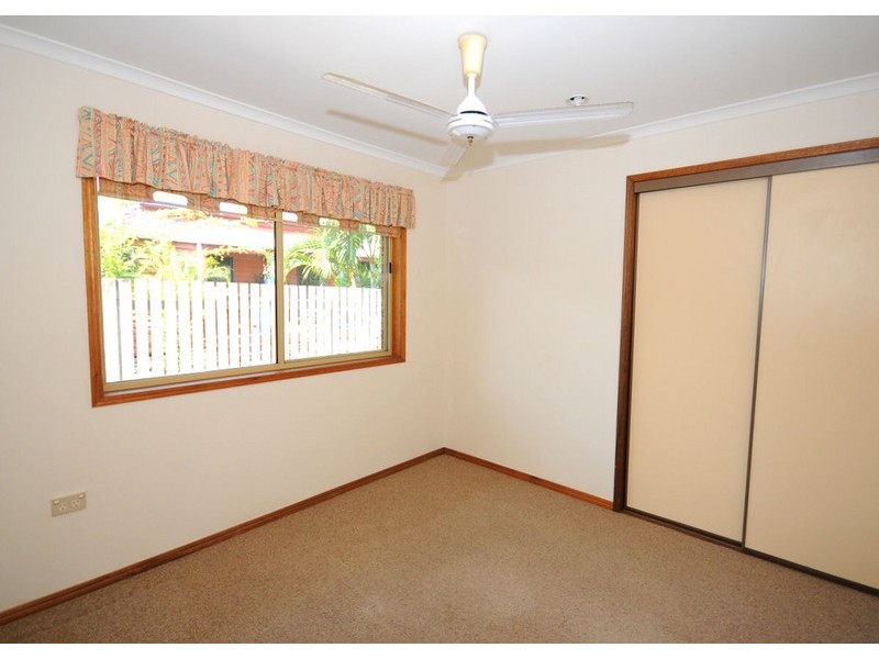 18 Hansen Street, Urangan QLD 4655