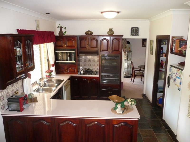 18 Doolong Road South, Wondunna QLD 4655