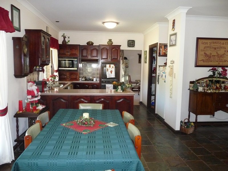 18 Doolong Road South, Wondunna QLD 4655