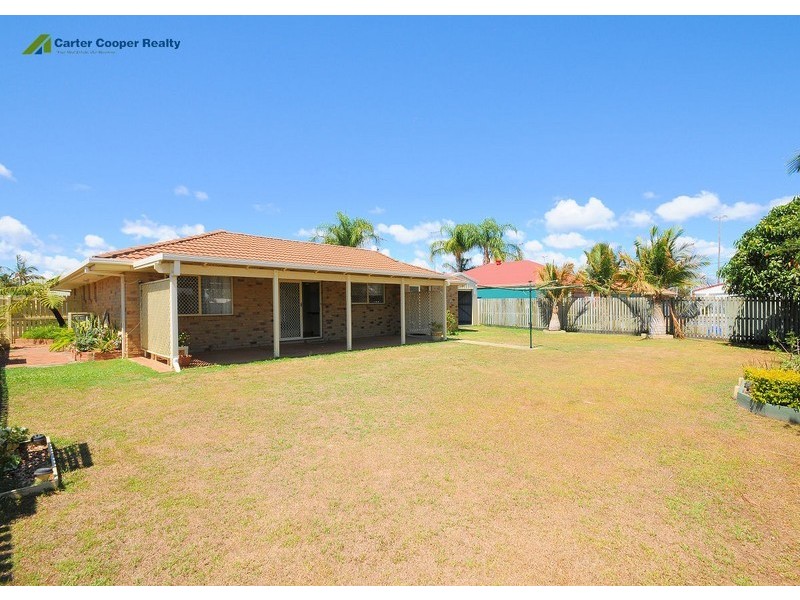 6 Vicki Pde, Torquay QLD 4655